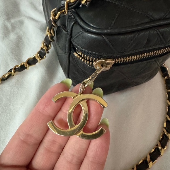 Vintage Chanel Quilted Vanity Bag - Picture 9 of 12